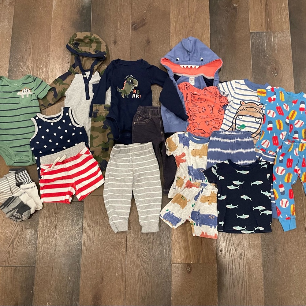 Bundle of Carter’s size 12 months!
